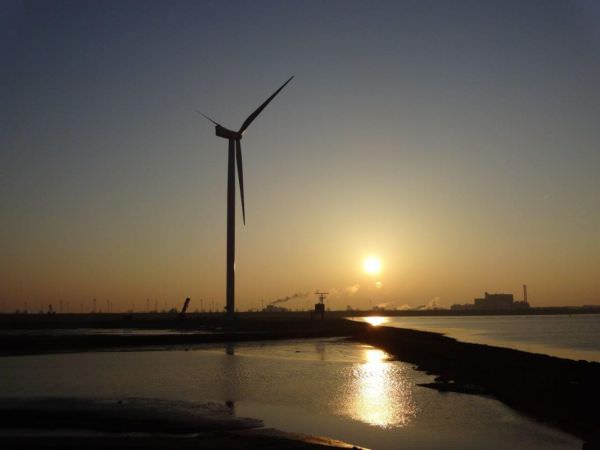 Niederlande Windpark Delfzijl 19 Anlagen